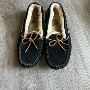 UGG MOCCASINS